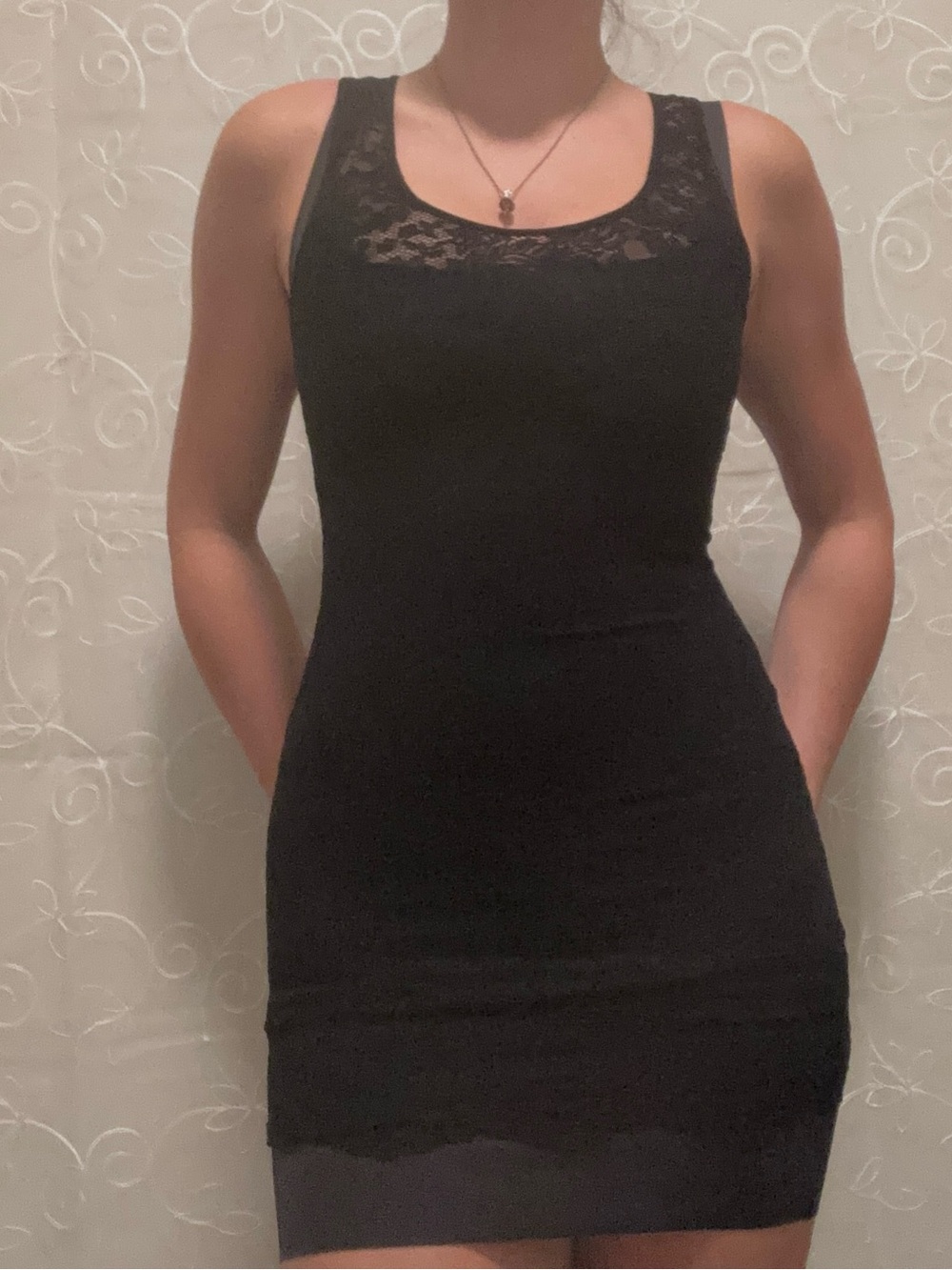 Aritzia Black Lace Long Top Size XS